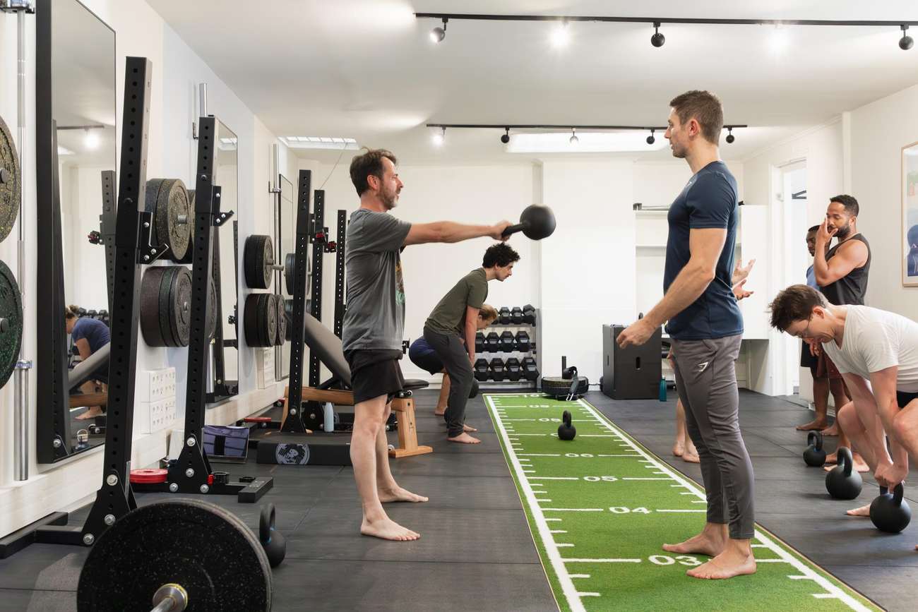 Small-group kettlebell session at Milon-Club